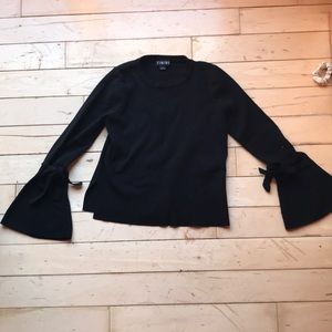 Timing bellowed sleeve top